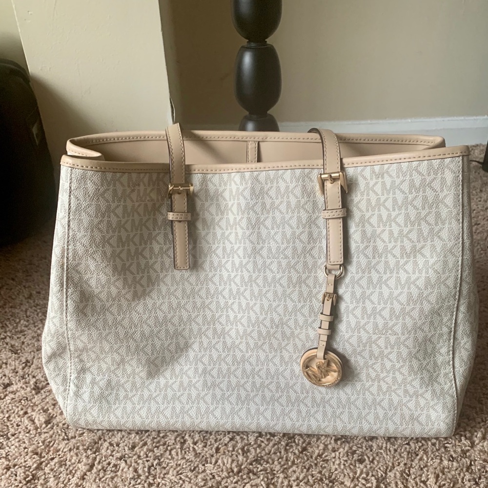 Michael Kors Jet Set Vanilla Leather Tote Bag